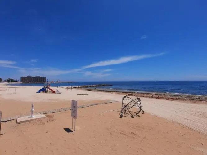 Amazing Penthouse On The Beach, Sea Views, Wifi, Airconditioning And Parking Torrevieja Exteriér fotografie
